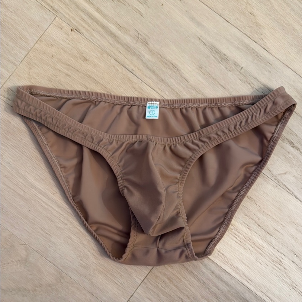 Nude Bikini